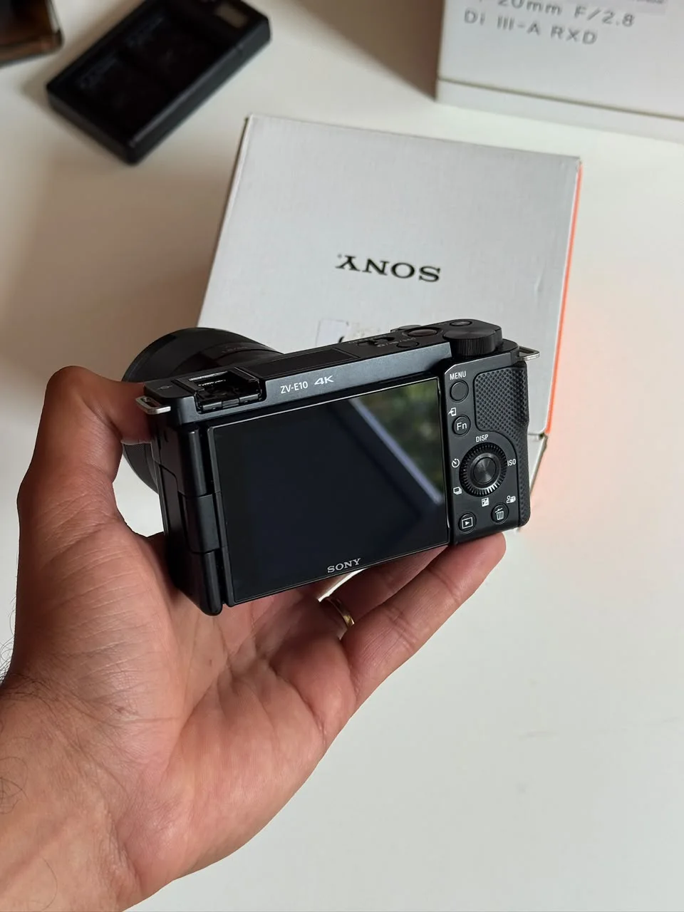 Sony ZV-E10 — corpo sem lente — foto 4