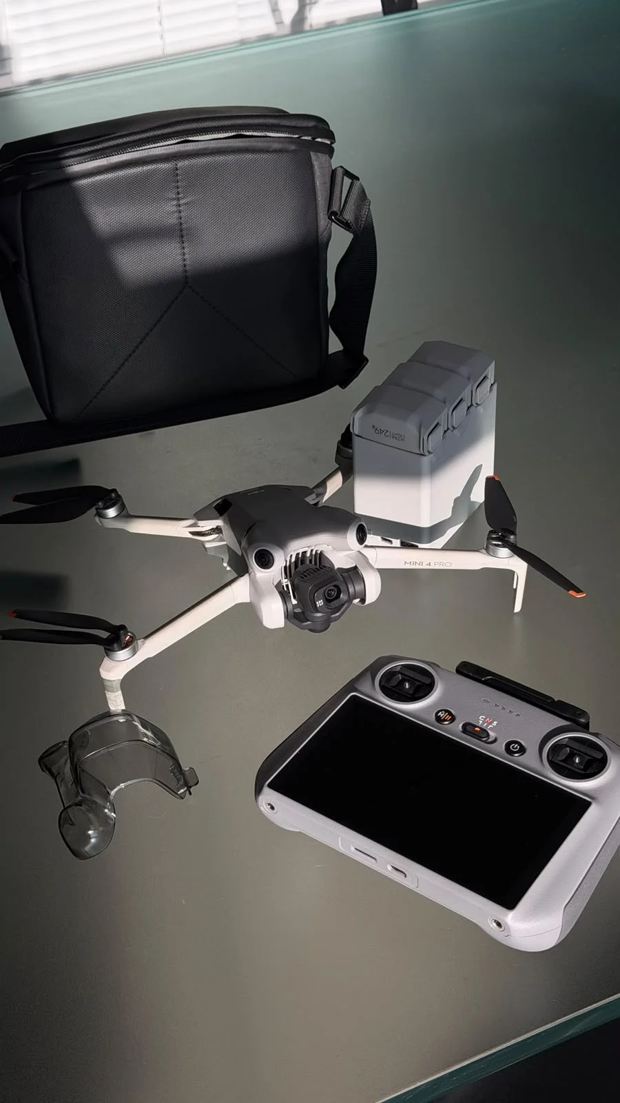 DJI Mini 4 Pro Fly More — 3 baterias e 20h de voo